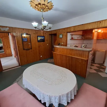 Odesos Apartment Warna